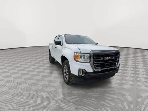 Summit White 2022 GMC Canyon AT4
