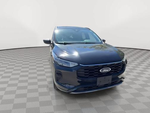 Agate Black Metallic 2024 Ford Escape ST-Line