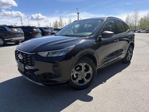 Agate Black Metallic 2024 Ford Escape ST-Line