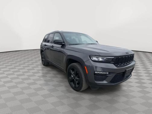 Baltic Gray Metallic Clearcoat 2023 Jeep Grand Cherokee Limited