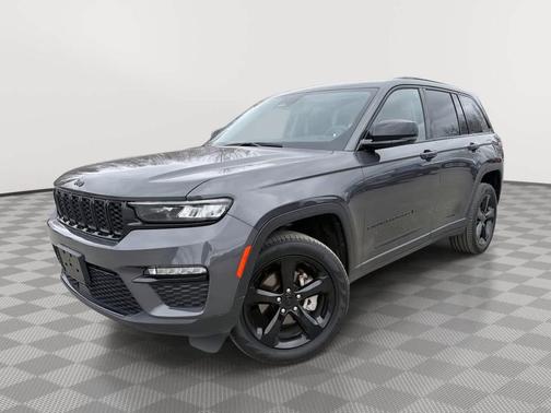 Baltic Gray Metallic Clearcoat 2023 Jeep Grand Cherokee Limited