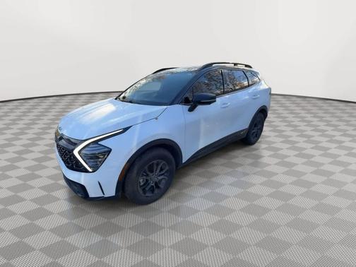 Glacier White Pearl/Ebony Black Roof 2025 Kia Sportage S