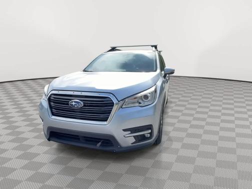 Ice Silver Metallic 2019 Subaru Ascent Limited 7-Passenger