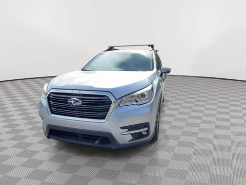 Ice Silver Metallic 2019 Subaru Ascent Limited 7-Passenger