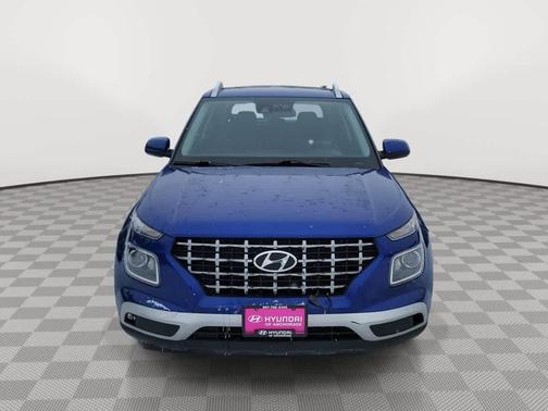 2022 Hyundai VENUE SEL