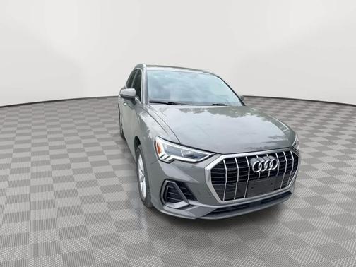 Navarra Blue Metallic 2024 Audi Q3 Premium 45 TFSI S line quattro Tiptronic