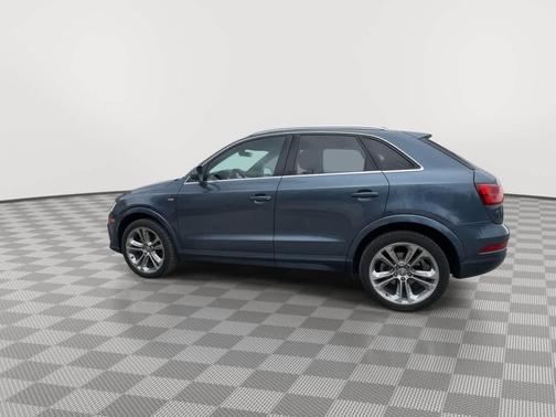 Utopia Blue Metallic 2018 Audi Q3 2.0T Premium Plus