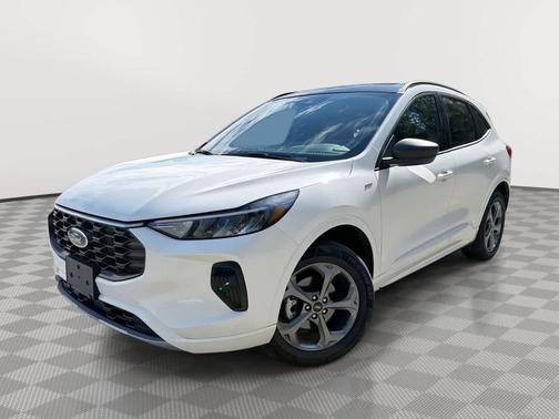 Star White Metallic Tri-Coat 2024 Ford Escape ST-Line