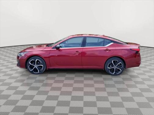 2023 Nissan Altima SR Intelligent AWD