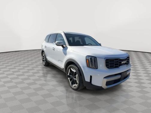 Glacial White Pearl 2025 Kia Telluride S