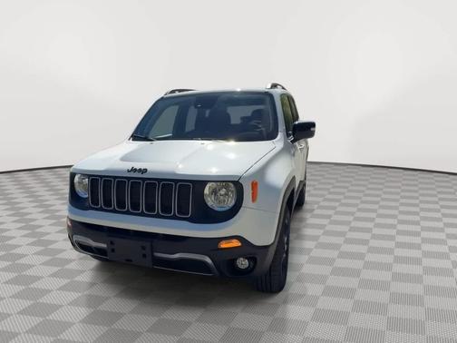 Alpine White Clearcoat 2023 Jeep Renegade Upland