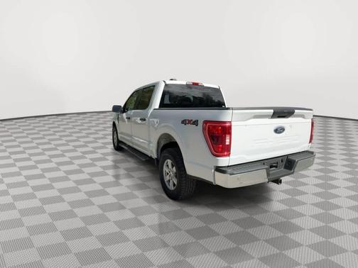 Oxford White 2021 Ford F-150 XLT