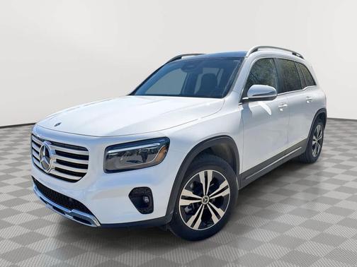 Polar White 2026 Mercedes-Benz GLB 250 4MATIC