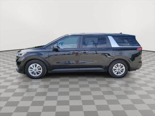 2022 Kia Carnival LXS