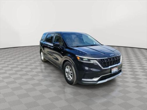 2022 Kia Carnival LXS