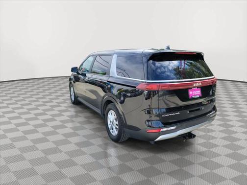 2022 Kia Carnival LXS