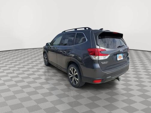 Magnetite Gray Metallic 2022 Subaru Forester Limited