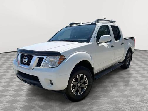 Glacier White 2019 Nissan Frontier