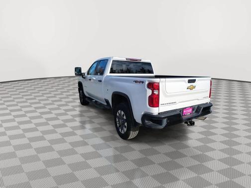 2024 Chevrolet Silverado 2500 Custom