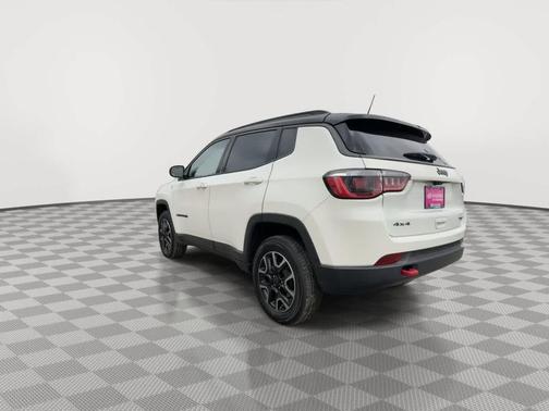 White Clearcoat 2018 Jeep Compass Trailhawk