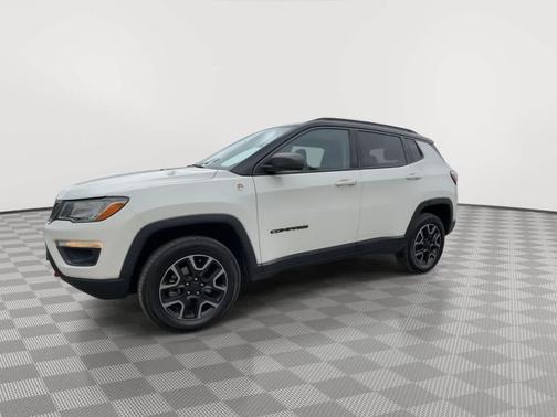White Clearcoat 2018 Jeep Compass Trailhawk