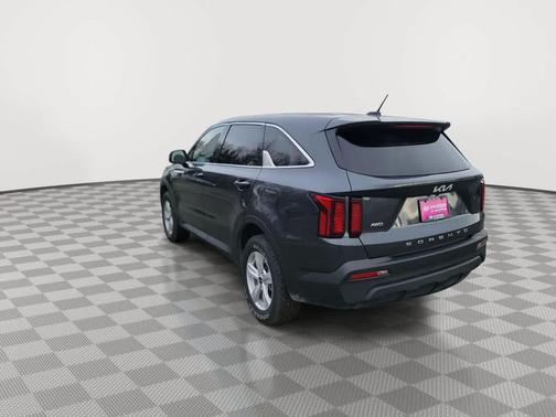2022 Kia Sorento LX