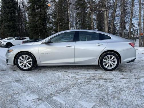 Photo 5 of 27 of 2020 Chevrolet Malibu LT