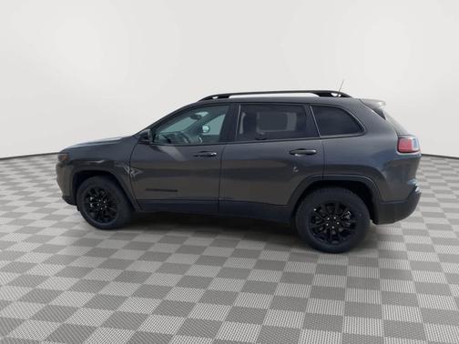 Granite Crystal Metallic Clearcoat 2023 Jeep Cherokee Altitude