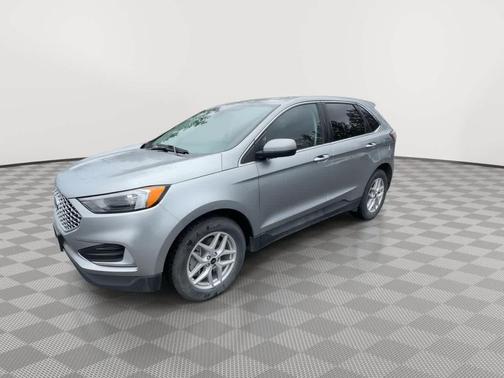 Iconic Silver Metallic 2024 Ford Edge SEL