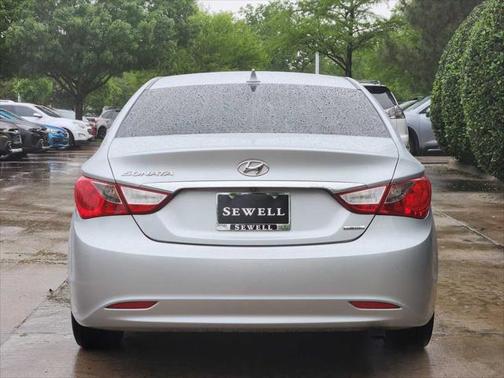 2011 Hyundai SONATA Limited