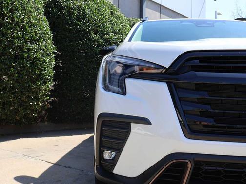 Crystal White Pearl 2025 Subaru Ascent Bronze Edition 7-Passenger