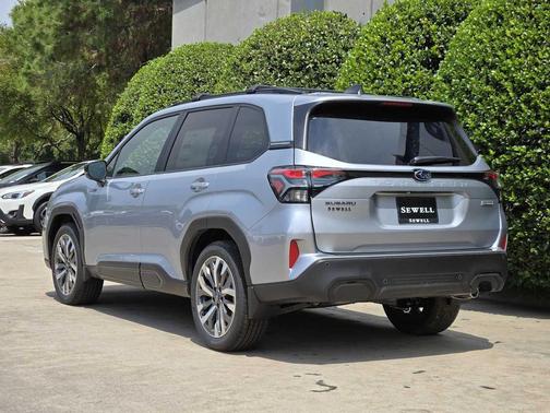 2025 Subaru Forester Hybrid Touring
