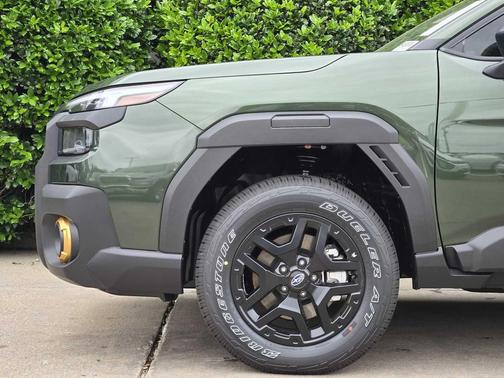 Deep Emerald Green Pearl 2026 Subaru Outback Wilderness