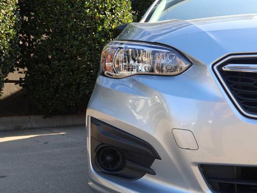 2019 Subaru Impreza 2.0i