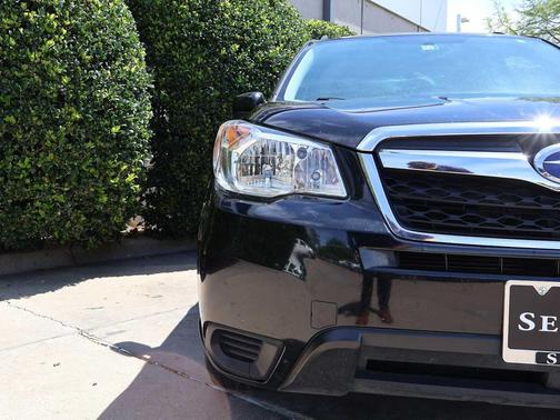 Crystal Black Silica 2016 Subaru Forester 2.5i Premium