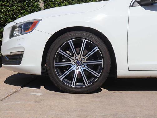 2018 Volvo S60 Inscription T5 Platinum