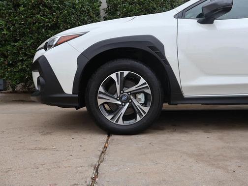 Crystal White Pearl 2024 Subaru Crosstrek Premium