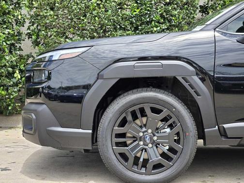 Crystal Black Silica 2026 Subaru Outback Limited XT