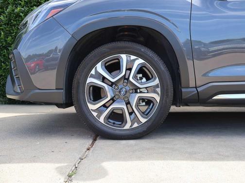 Magnetite Gray Metallic 2025 Subaru Ascent Limited 8-Passenger