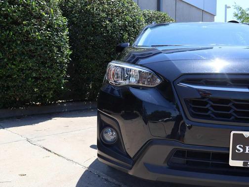Crystal Black Silica 2018 Subaru Crosstrek 2.0i Premium