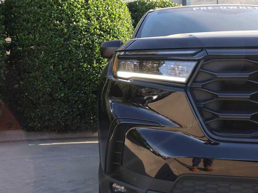 2023 Honda Pilot AWD Sport