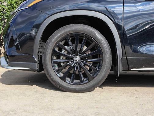 2024 Toyota Highlander XSE