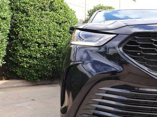 2024 Toyota Highlander XSE