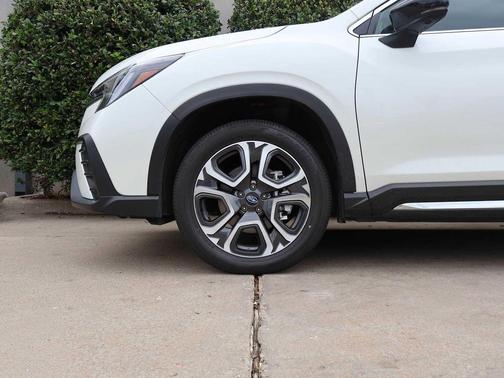 Crystal White Pearl 2026 Subaru Ascent Touring 7-Passenger