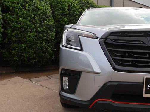 Ice Silver Metallic 2023 Subaru Forester Sport