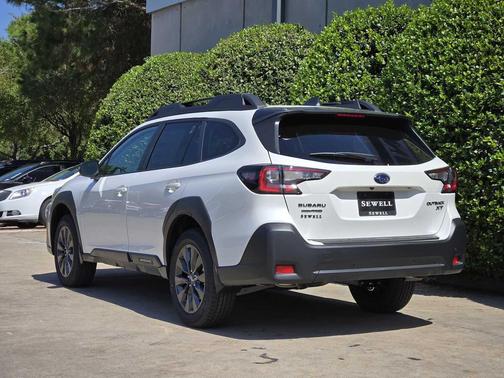 2025 Subaru Outback Onyx Edition XT