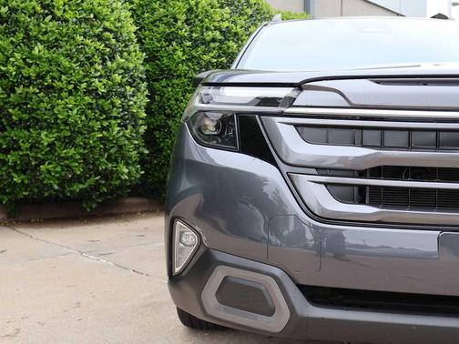 Magnetite Gray Metallic 2025 Subaru Forester Hybrid Touring