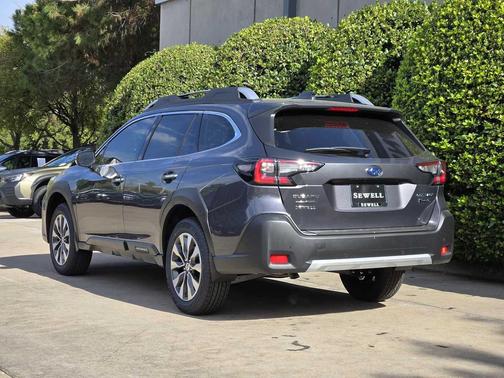 2025 Subaru Outback Touring