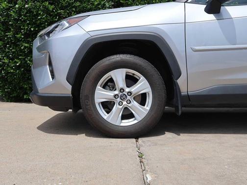 Silver Sky Metallic 2021 Toyota RAV4 XLE Premium