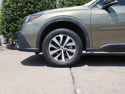 Autumn Green Metallic 2022 Subaru Outback Premium